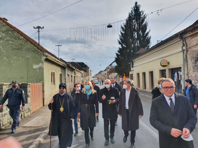 Предсједница Цвијановић у Глини Предсједница Цвијановић у Глини -