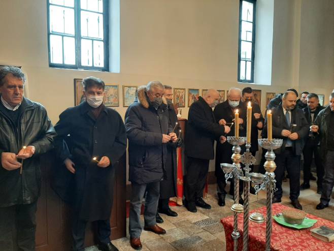 Parastos u Višegradu (foto: SRNA) Parastos u Višegradu (foto: SRNA)