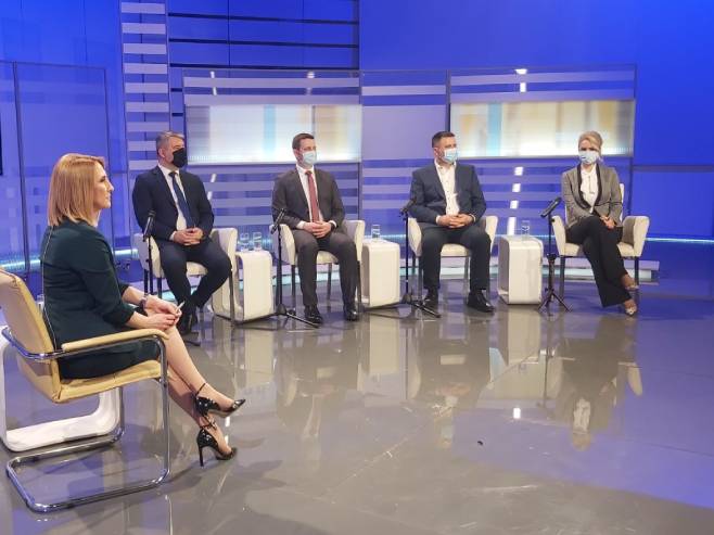 Емисија Специјал: 365 дана ковида у Српској Емисија Специјал: 365 дана ковида у Српској - Фото: РТРС