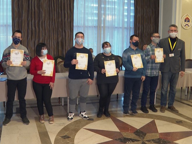 Додијељене награде за шесторо лица са Даун синдромом - Фото: РТРС