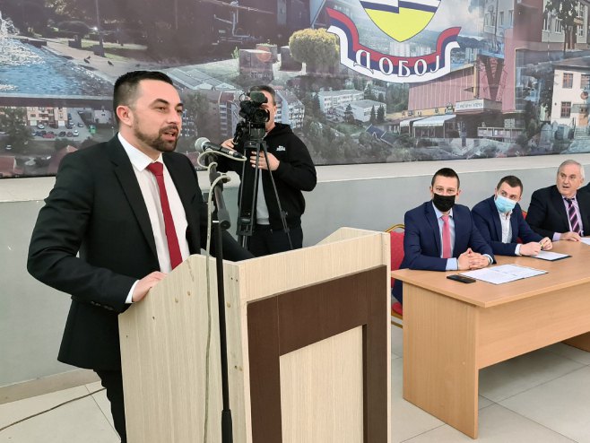 Обраћање Јеринића на конститутивној сједници Скупштине града Обраћање Јеринића на конститутивној сједници Скупштине града - Фото: СРНА