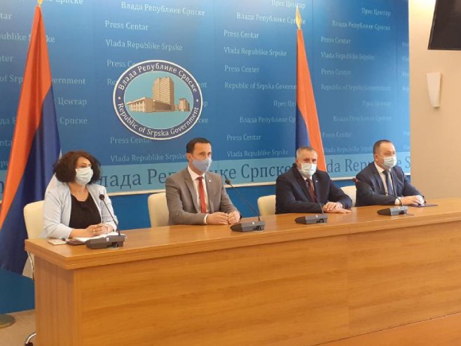 Прес конференција поводом погоршане епидемиолошке ситуације Прес конференција поводом погоршане епидемиолошке ситуације - Фото: РТРС