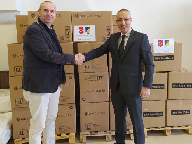 Турска донација маски и тестова Турска донација маски и тестова - Фото: СРНА