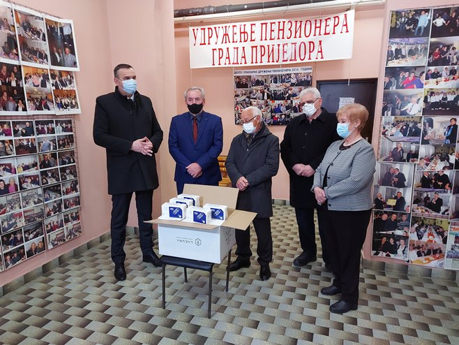 Приједор: Павловић у градском Удружењу пензионера Приједор: Павловић у градском Удружењу пензионера - Фото: СРНА