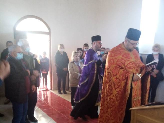 Бос.Крупа- Освештана Спомен-плоча Бос.Крупа- Освештана Спомен-плоча - Фото: СРНА