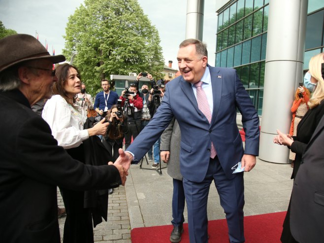 Milorad Dodik i Handke u Banjaluci (Foto: FOTO: SINIŠA PAŠALIĆ/RAS SRBIJA) 