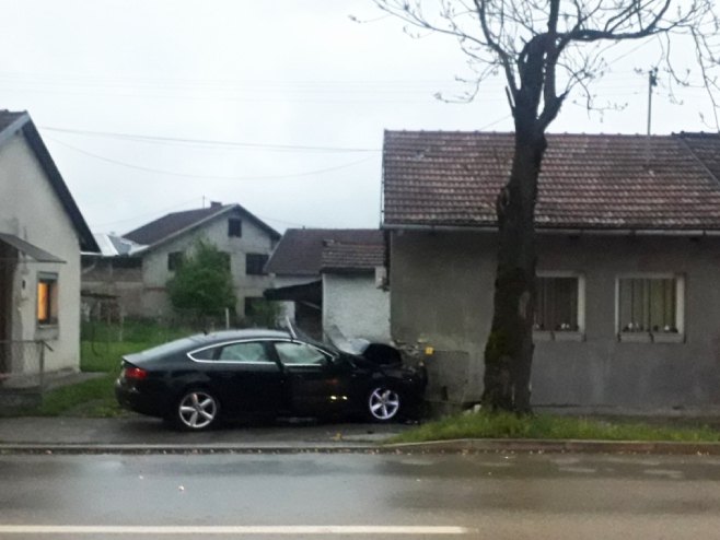 Саобраћајна незгода у Приједору Саобраћајна незгода у Приједору - Фото: РТРС