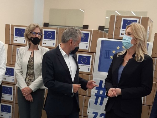 Жељка Цвијановић и Јохан Сатлер Жељка Цвијановић и Јохан Сатлер - Фото: РТРС
