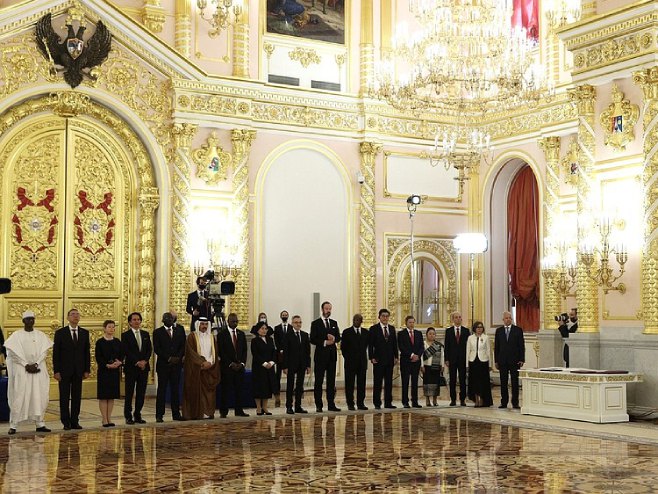 Амбасадори (фото: kremlin.ru)  