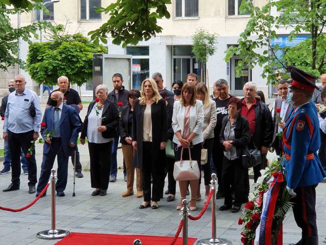 Željka Cvijanović, obilježavanje dana smrti 12 beba (Foto: RTRS)