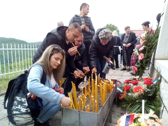 Pomen srpskim žrtvama u Јošanici (Foto: Srna)