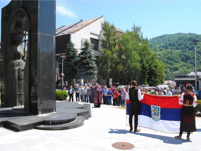 Зворник - помен погинулим борцима Зворник - помен погинулим борцима - Фото: СРНА