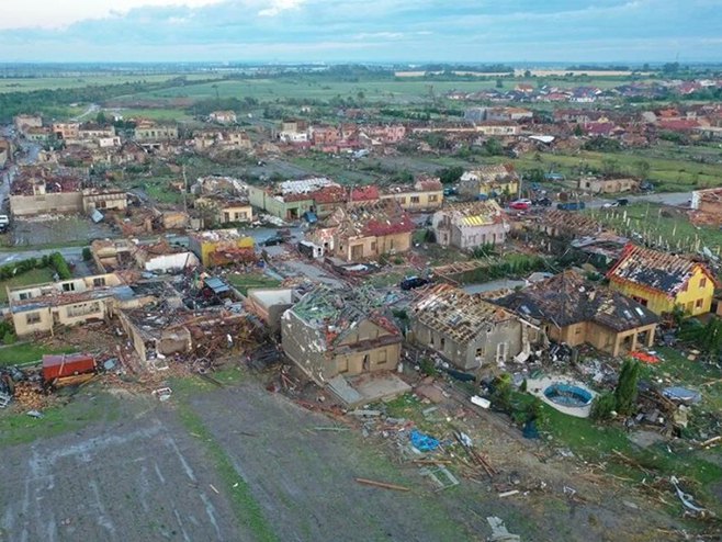 Чешка након торнада (Фото:Blesk.cz) - 