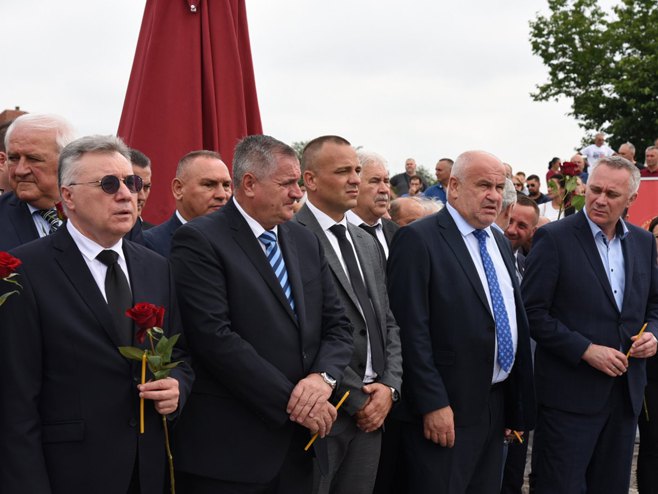 Вишковић у Братунцу - парастос Вишковић у Братунцу - парастос - Фото: СРНА