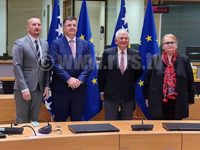 Zoran Tegeltija i Žozep Borelj (Foto: RTRS)