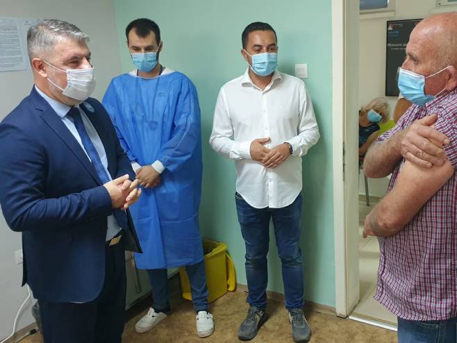 Шеранић у Добоју (Фото: Министарство здравља) Шеранић у Добоју (Фото: Министарство здравља) -