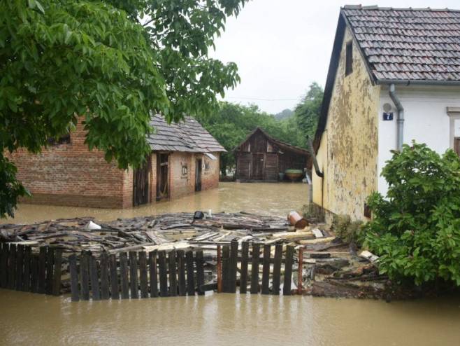 Поплаве у Славонији (фото: TV Našice) - 