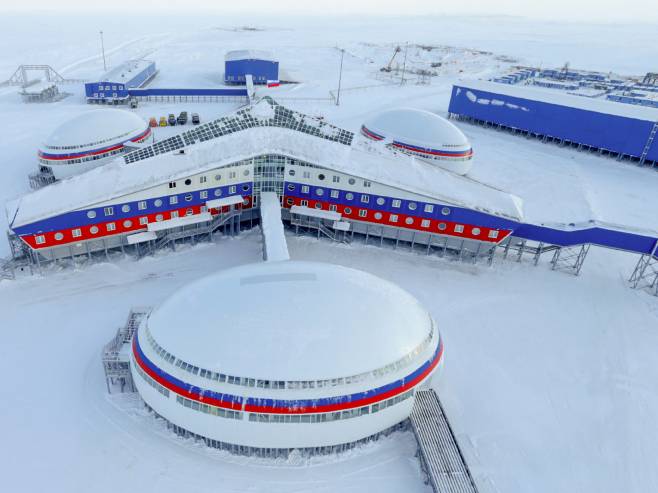 Руска војска направила најсјевернији затворени базен (Фото: rg.ru) Руска војска направила најсјевернији затворени базен (Фото: rg.ru) -