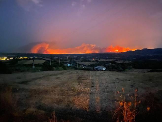 Požar na Sardiniji (Foto: Twitter)