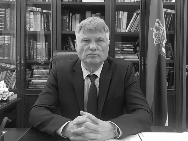 Мирослав Лазански (фото: Sputnik / Olivera Ikodinović) Мирослав Лазански (фото: Sputnik / Olivera Ikodinović) -