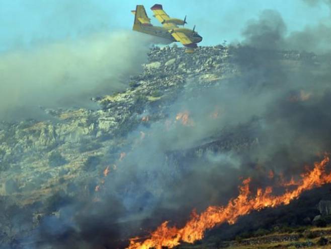 Пожар у Трогиру (Фото: novi.ba) - 