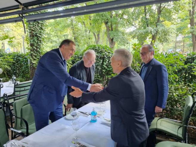 Dodik i Bocan-Harčenko (Foto: Twitter)