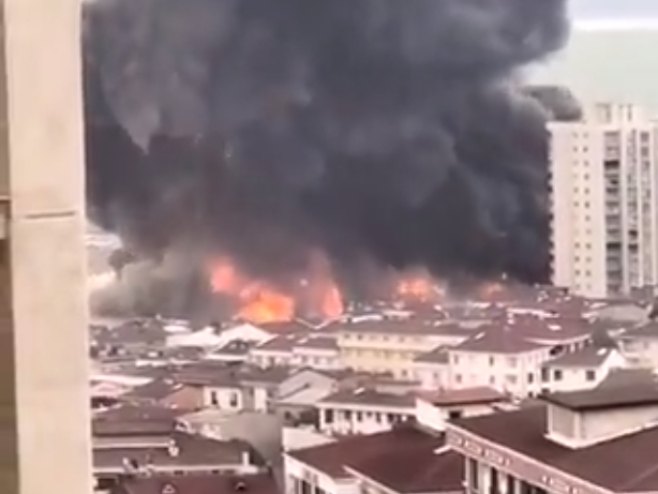 Експлозија у Истанбулу (фото: twitter.com/COUPSURE) - 