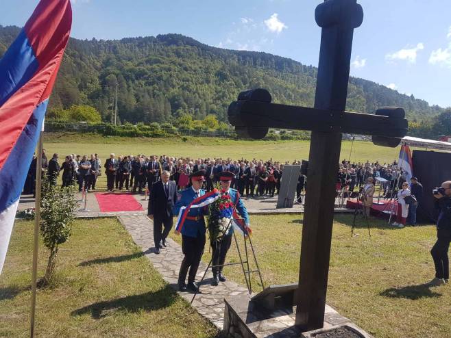 Озрен - полагање вијенаца Озрен - полагање вијенаца - Фото: РТРС