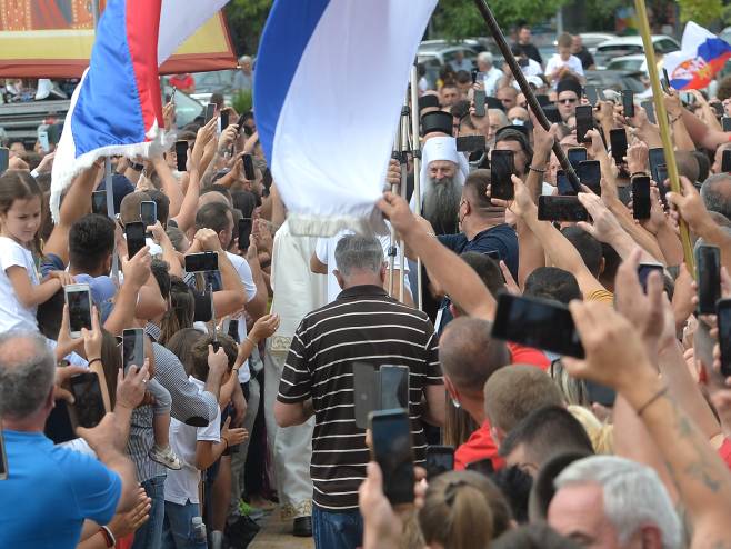 Патријарх Порфирије и митрополит Јоаникије стигли  у   (Фото:TANJUG/ ZORAN ZESTIC ) - 