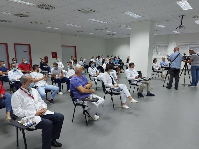 Бањалука, УКЦ - стручно предавање Бањалука, УКЦ - стручно предавање - Фото: СРНА