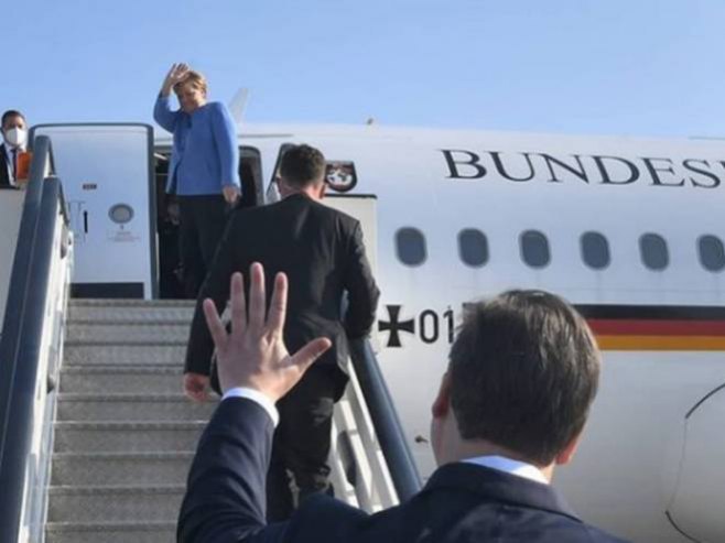 Меркел отпутовала из Београда (Фото: Instagram / buducnostsrbijeav) - 