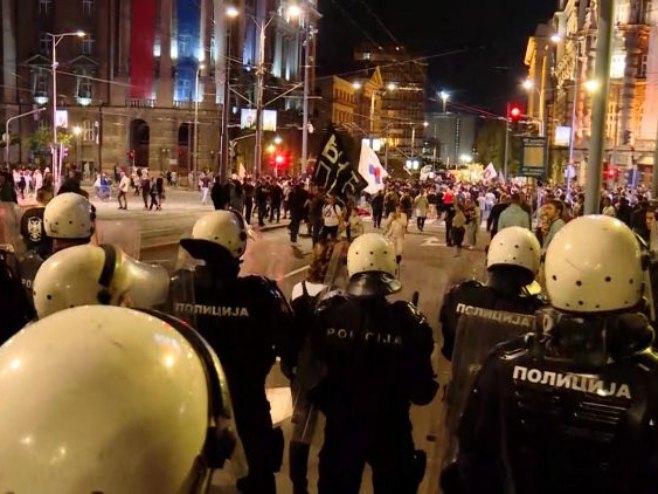 Протести у Београду (фото: rs.n1info.com) - 