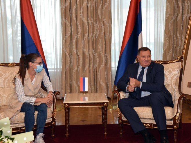 Milorad Dodik i Jovana Preković - Foto: SRNA Milorad Dodik i Jovana Preković - Foto: SRNA