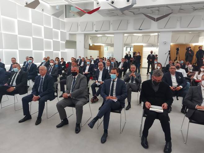 Конференција "Инвестициони потенцијали Републике Српске" Конференција "Инвестициони потенцијали Републике Српске" - Фото: РТРС