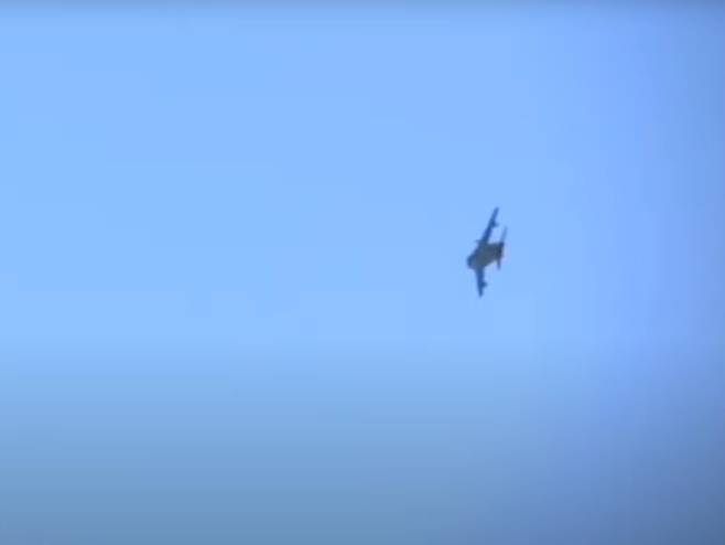Два "орла" пролетела изнад Јариња - Фото: Screenshot/YouTube