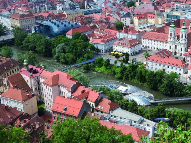 Грац (Фото:evropanadlanu.info) Грац (Фото:evropanadlanu.info) -