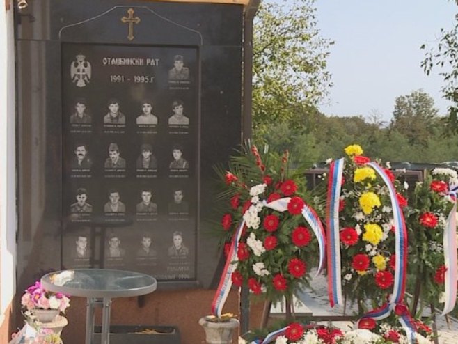 Парастос припадницима 4. батаљона 43. приједорске моторизоване бригаде Парастос припадницима 4. батаљона 43. приједорске моторизоване бригаде - Фото: РТРС