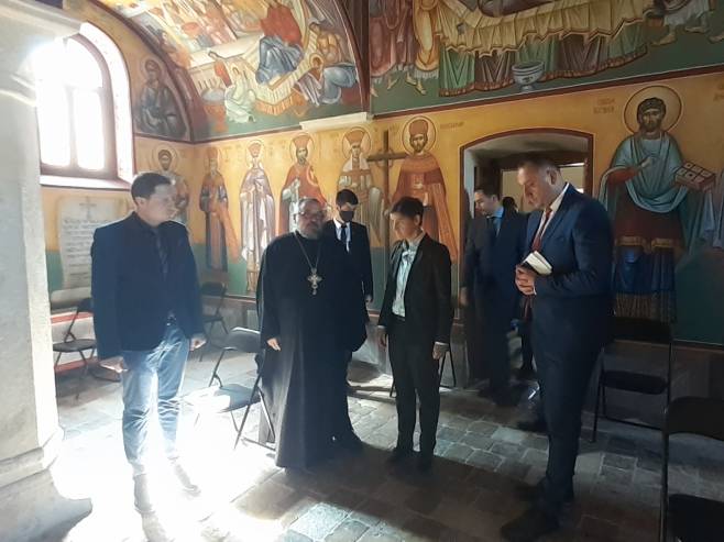 Ана Брнабић посјетила манастир Житомислић Ана Брнабић посјетила манастир Житомислић - Фото: РТРС