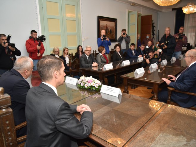 Делегација НСРС у посјети Скупштини АП Војводине (Фото: НСРС) - 