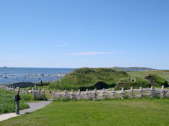 Примјер викиншког насеља у Њуфаундленду, Канада (фото: wikipedia.org / Dylan Kereluk) - 
