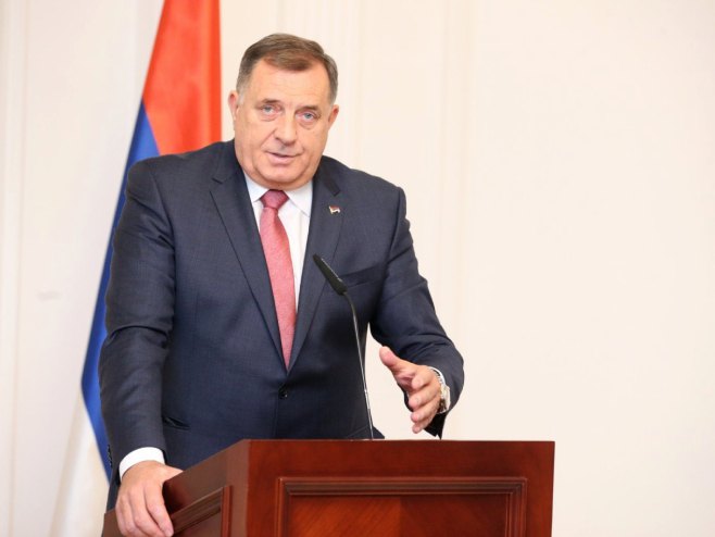 Milorad Dodik (foto: twitter.com/SNSDDodik) - Milorad Dodik (foto: twitter.com/SNSDDodik) -
