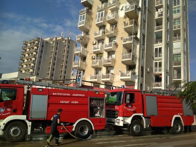 Veliki požar u Igalu (Foto: rtcg.me) 