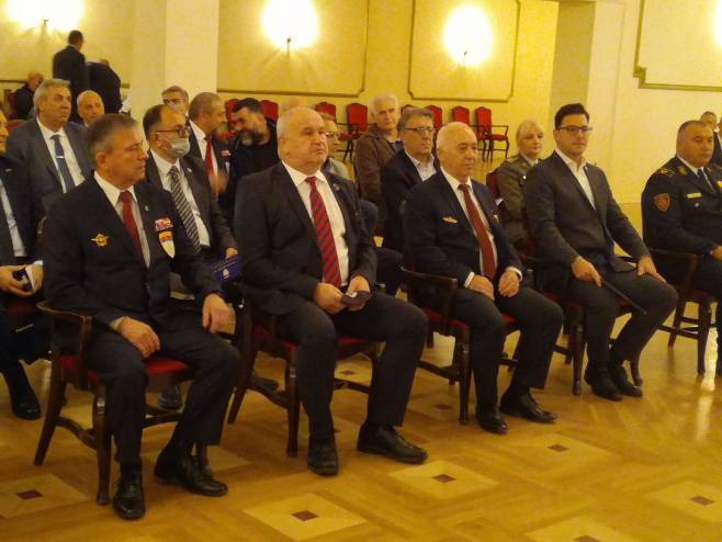 Oбиљежавањe Дана и крсне славе Савеза удружења бораца Србије Oбиљежавањe Дана и крсне славе Савеза удружења бораца Србије - Фото: РТРС