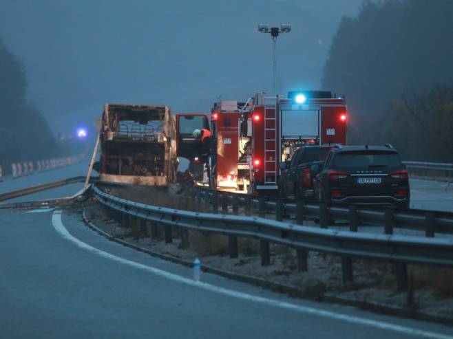 Izgorio autobus u Bugarskoj (Foto: Georgi Dimitrov / Vesti.bg) 