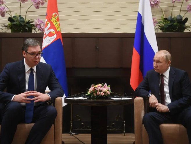 Путин и Вучић о билатералној сарадњи 9. маја