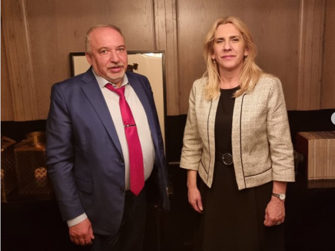 Жељка Цвијановић Прија са министром финансија Израела Авигдором Либерманом (фото:instagram.com) - 