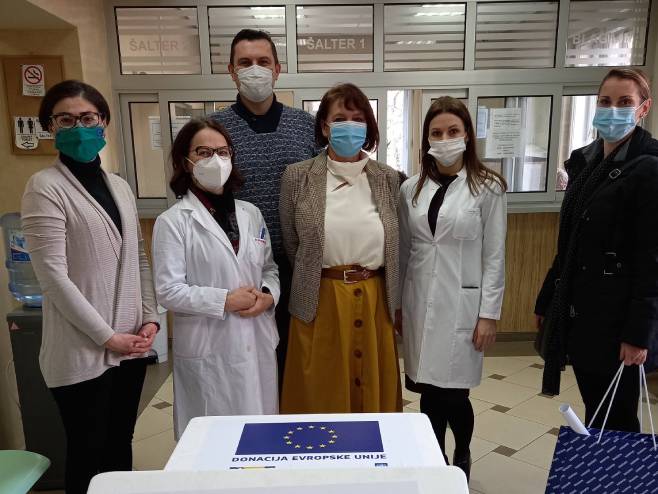 Донирана медицинска опрема (Фото: Институт за Јавно здравство) Донирана медицинска опрема (Фото: Институт за Јавно здравство) -