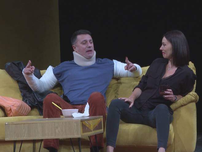 Представа "Шећер је ситан осим кад је коцка" Представа "Шећер је ситан осим кад је коцка" - Фото: РТРС