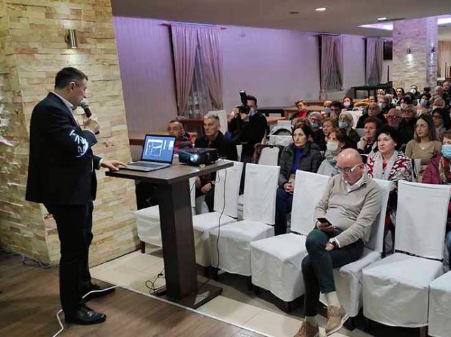 Приједор: др Ђајић: Превенција можданог удара Приједор: др Ђајић: Превенција можданог удара - Фото: СРНА