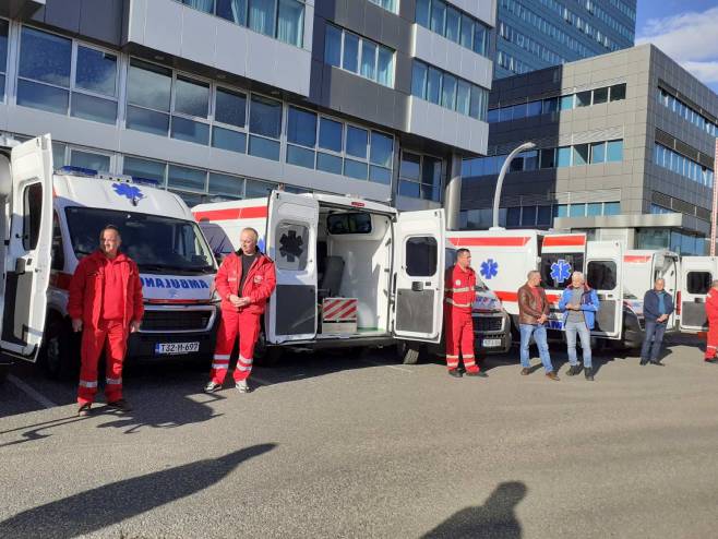 Санитетска возила - Фото: РТРС